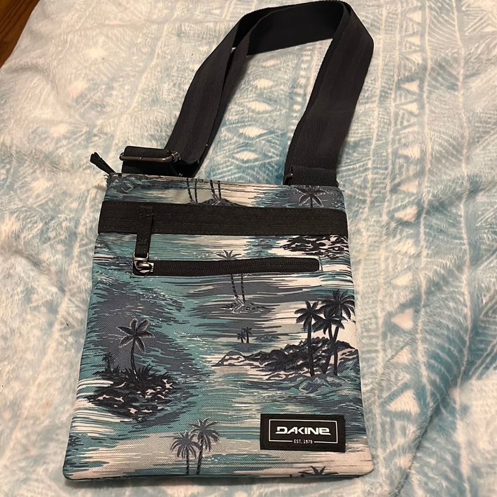 Dakine Crossbody Bag
